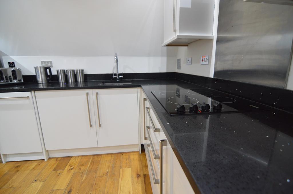 Deluxe City Penthouse & Apartment London