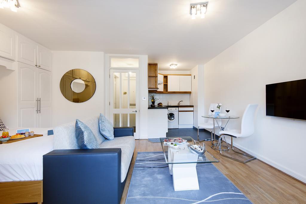 The Cromwell Road Sherborne Court Lägenhet London