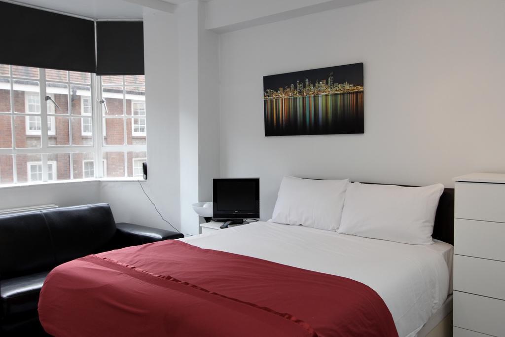 Studio Chelsea Cloisters Apartment