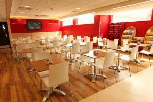 Travelodge Waterloo 3* London