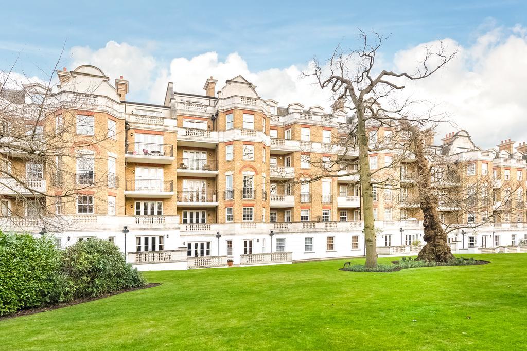 Two Bedroom In Gated Community - Wimbledon * London