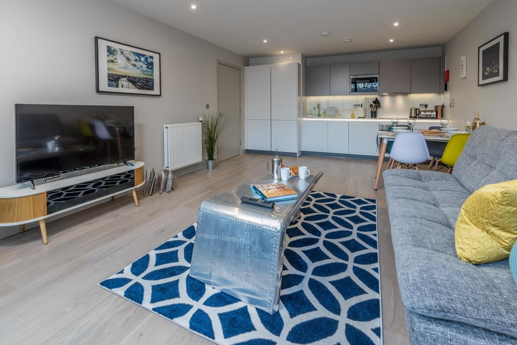 Esquire Ealing Apartment *