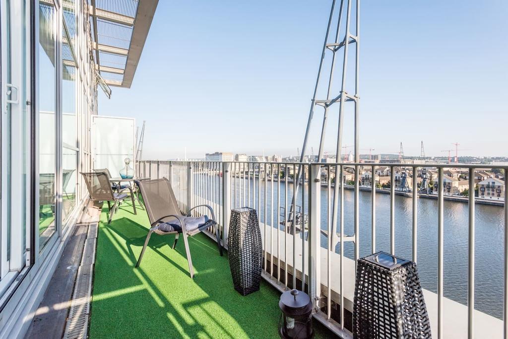 Excel Penthouse 1 * London
