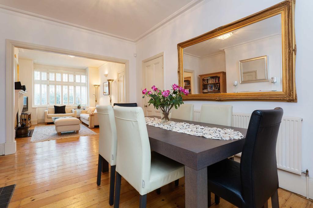 Veeve - Homely Hammersmith Holiday home London