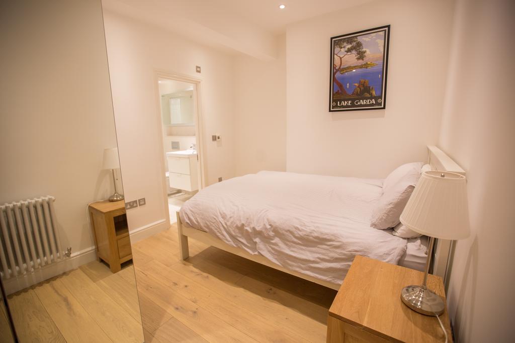 Luxury 2 Bed/bath Next To Hyde Park Apartment London