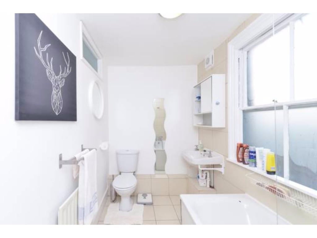 Raspberry Lodge Guest house London