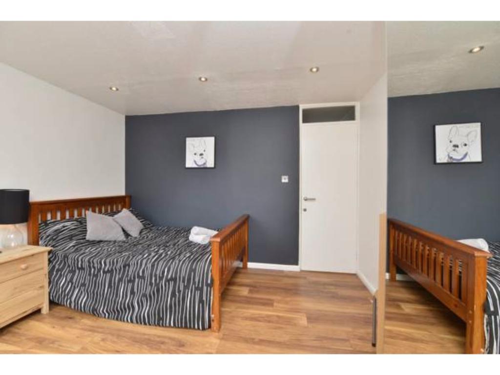 1 Double-bed Kennington-sk Séjour chez l'habitant *