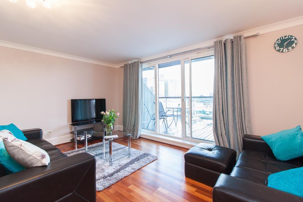 Canary Wharf Luxury River View