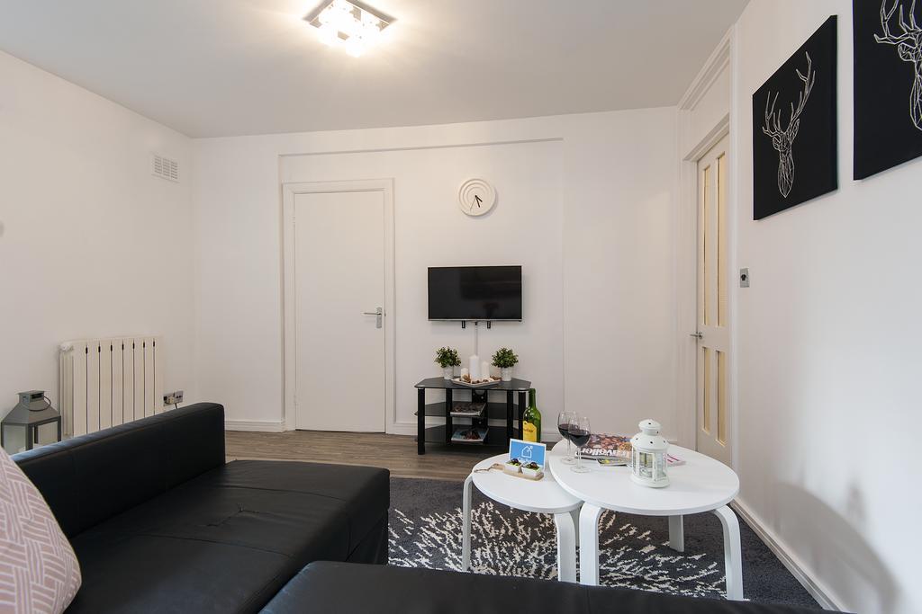 Lägenhet The Cromwell Road Sherborne Court London