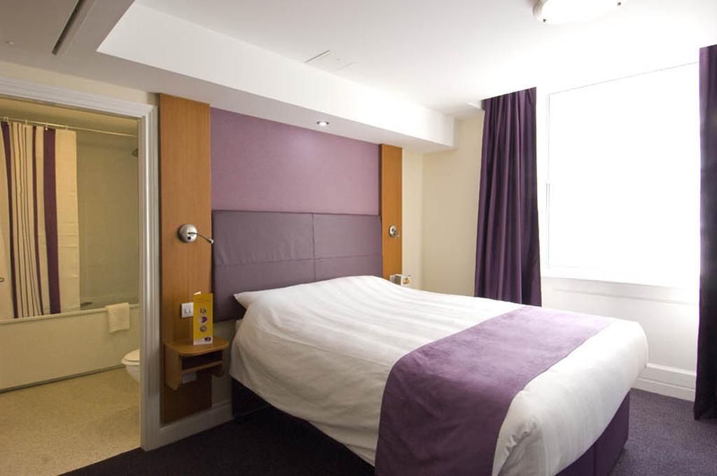 Hotell Premier Victoria 3*