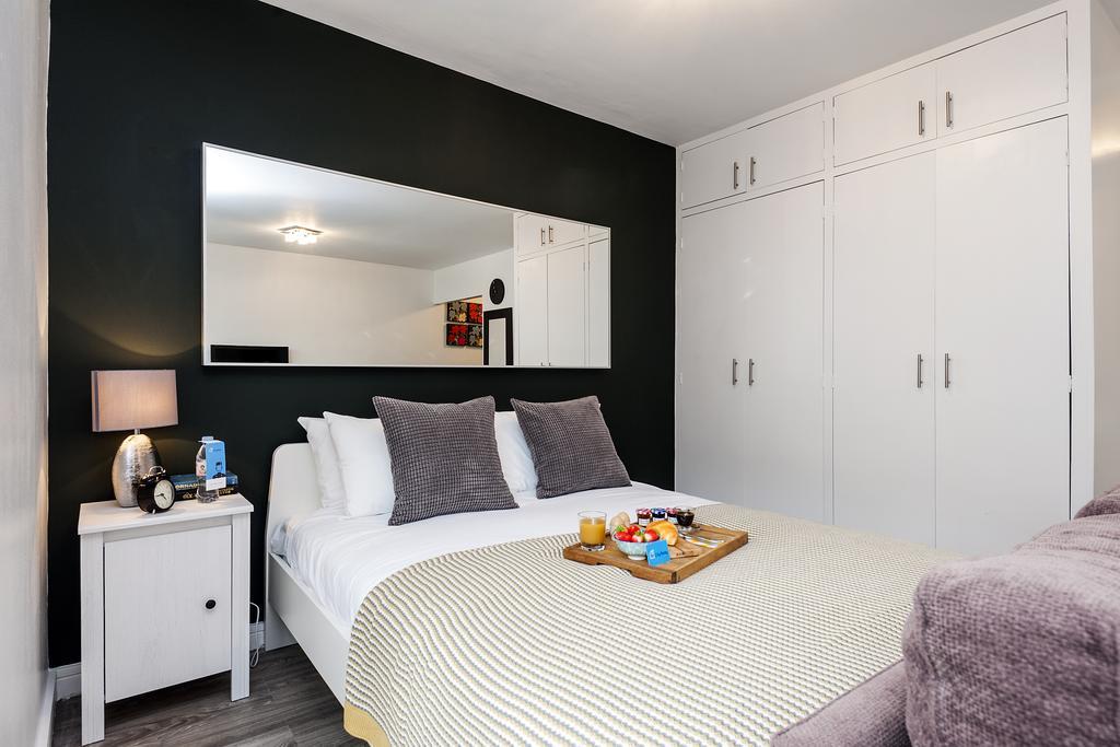 Apartment The Cromwell Road Sherborne Court *