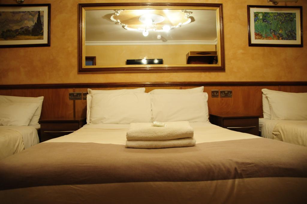 Cricklewood 2* London