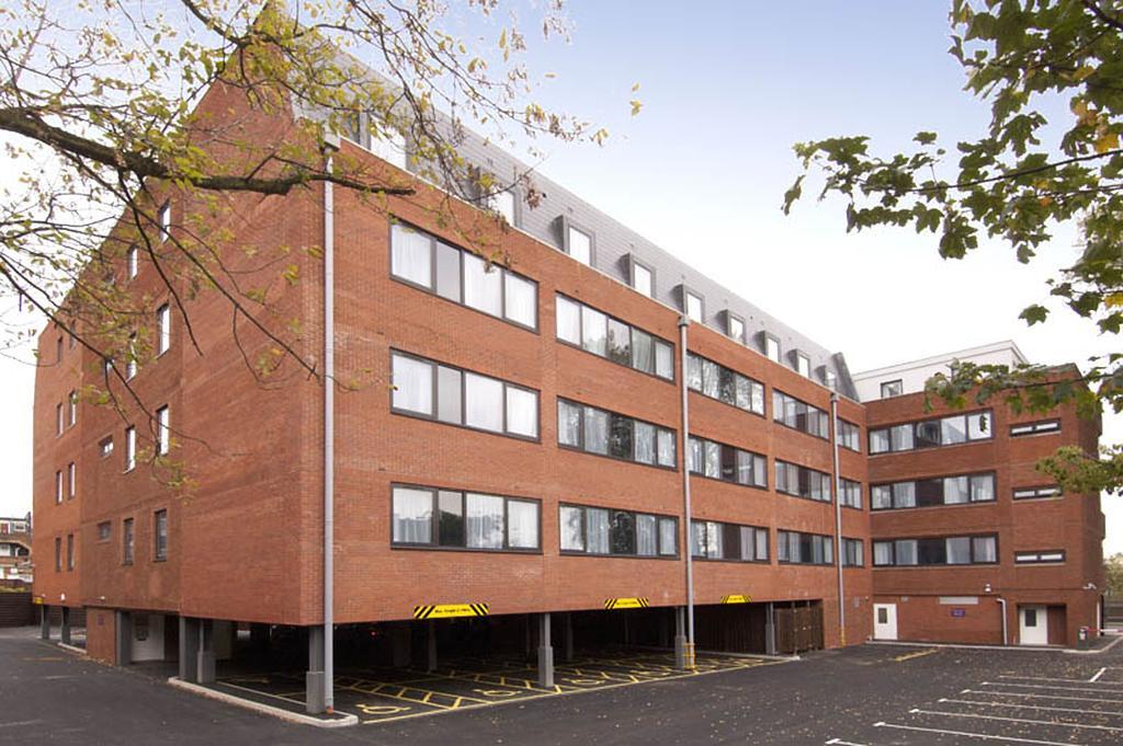 Premier Hanger Lane Hotel London