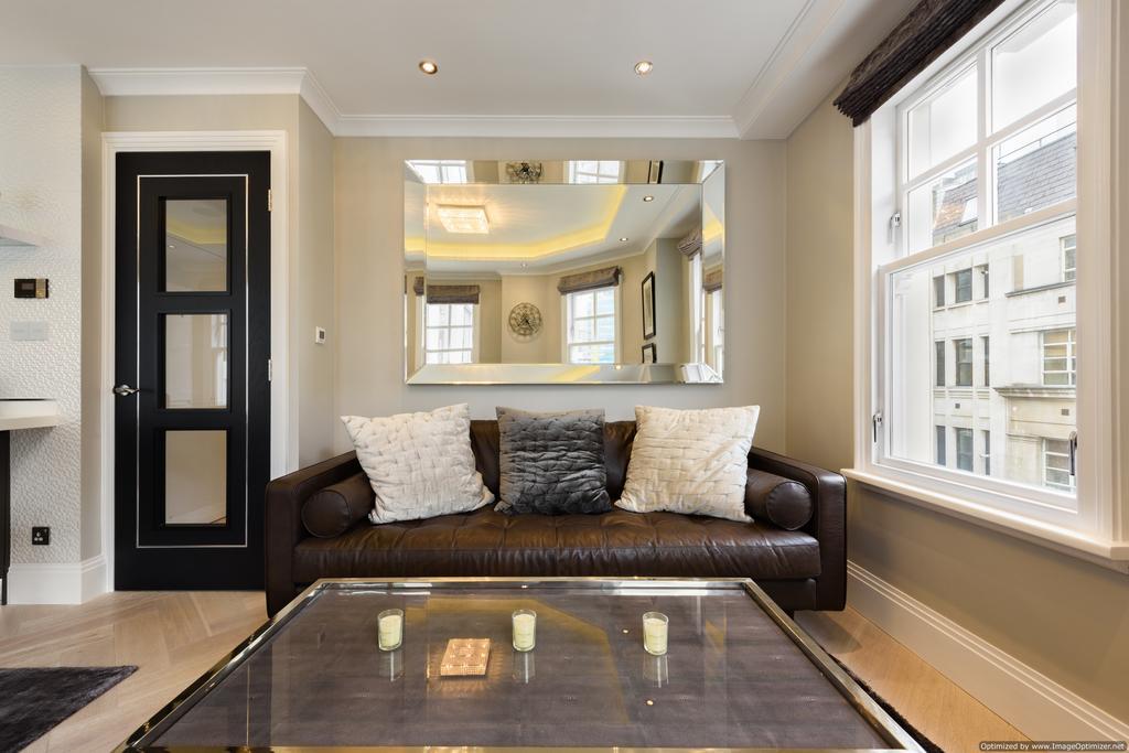 Minories Tower Bridge Apartment