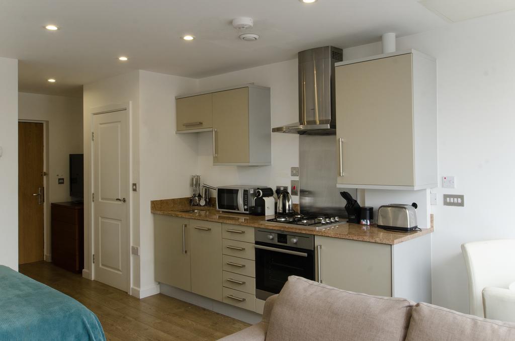 Apple Apartments Limehouse Basin *
