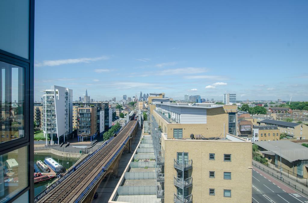 Apple Apartments Limehouse Basin *
