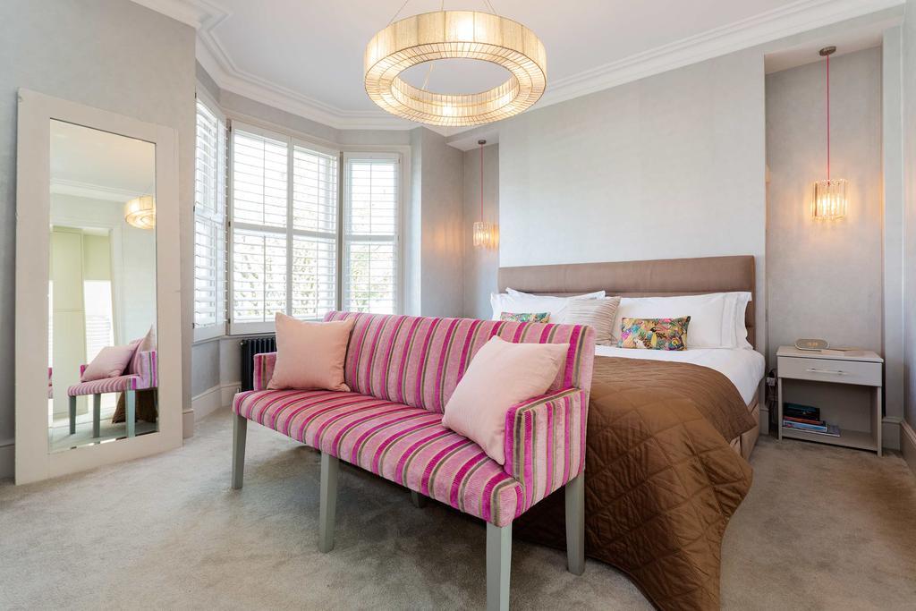 Veeve - Balham Boutique