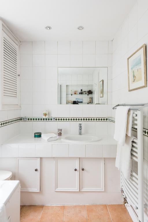 The Hummingbird 1 Bedroom By Kensington Gardens