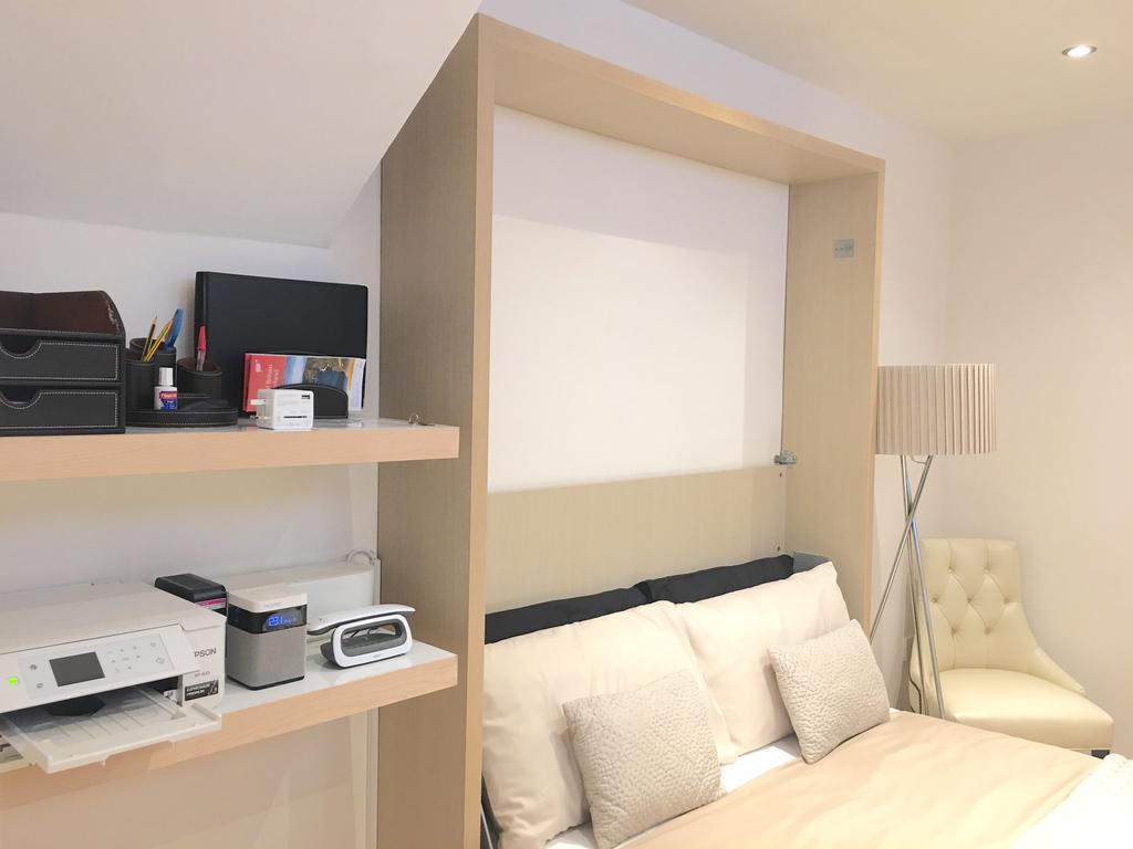 L L V Studio Apartments