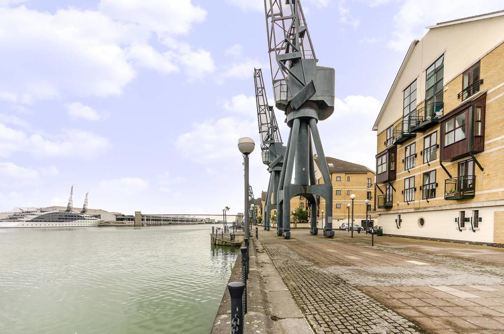 Excel Waterfront Apartments *