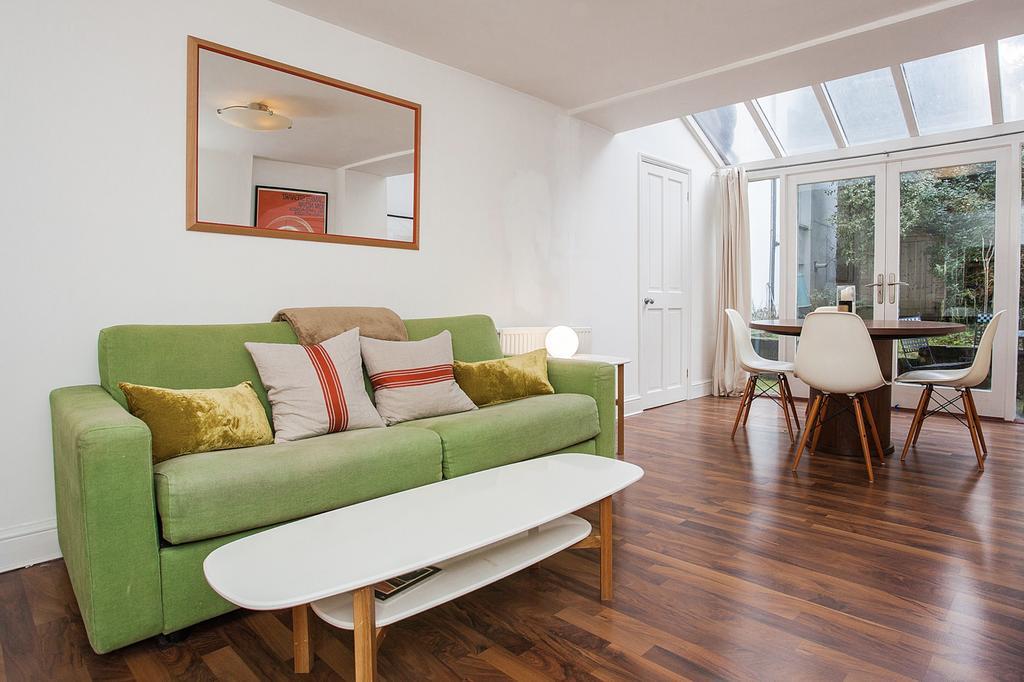 Bright Modern 2 Bed Garden Flat St Johns Wood * Londen