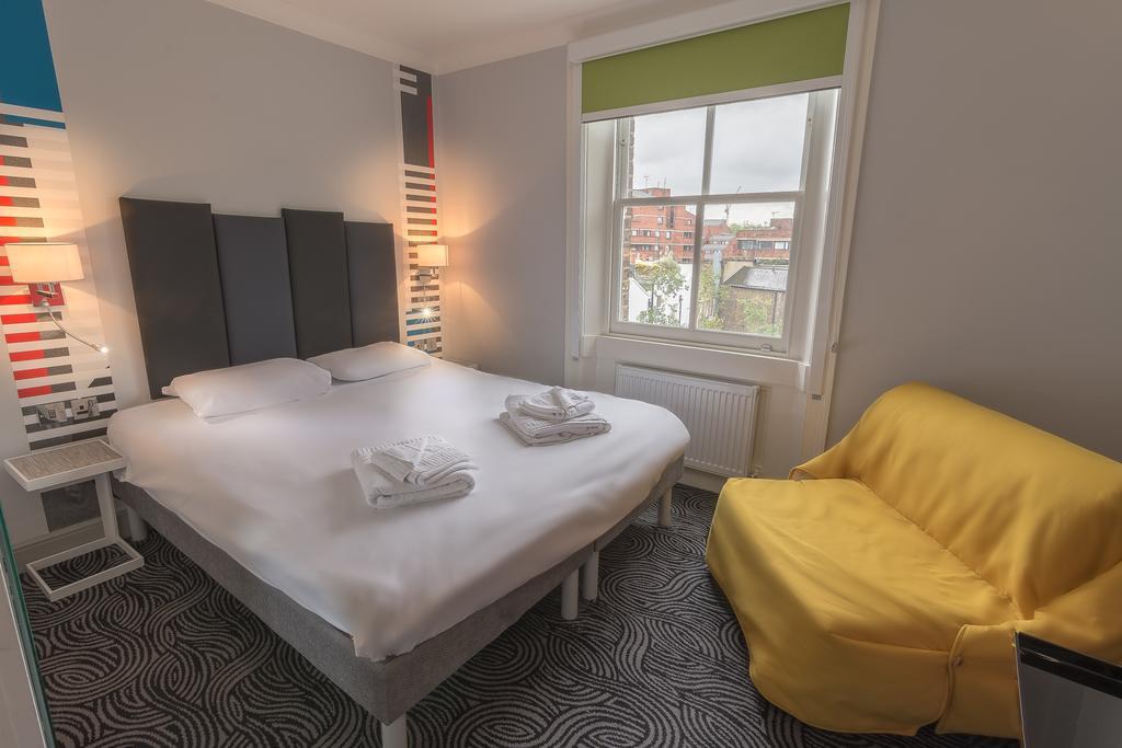 Hotel Victoria London