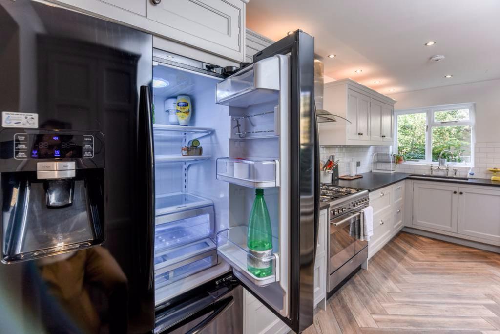 Stunningly Decorated 3bd Family In Hammersmith Apartment