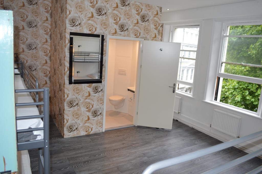 Barkston Earls Court Auberge de jeunesse *
