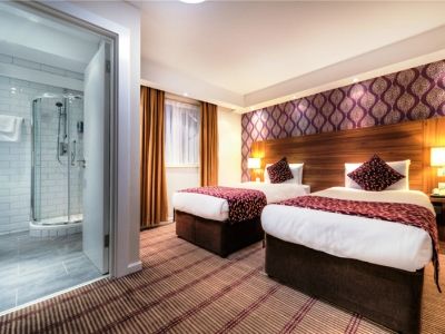 Continental Kensington Hotel 3*