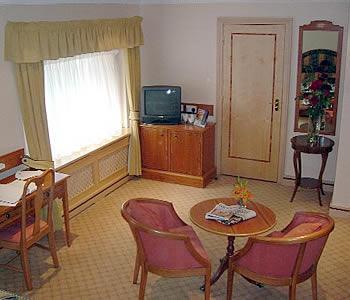 Troy 3* London