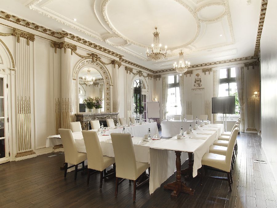 Grand Royale Hyde Park 4*