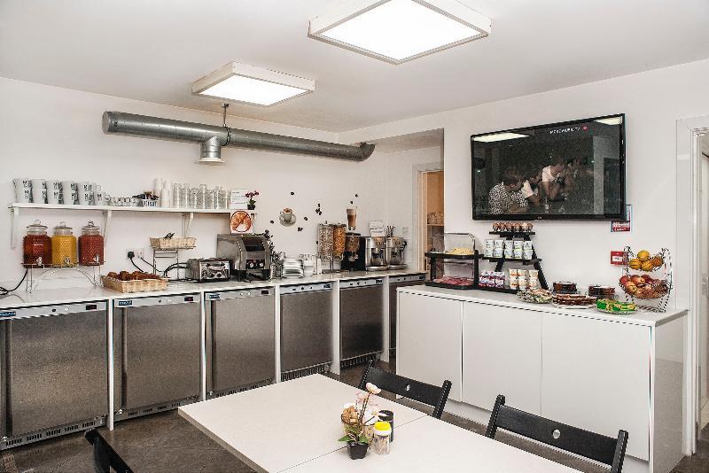 Nox Hyde Park Aparthotel London
