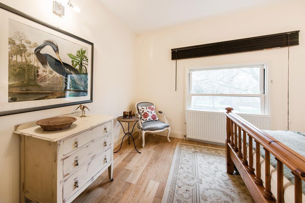 Hyde Park Terrace * Londra