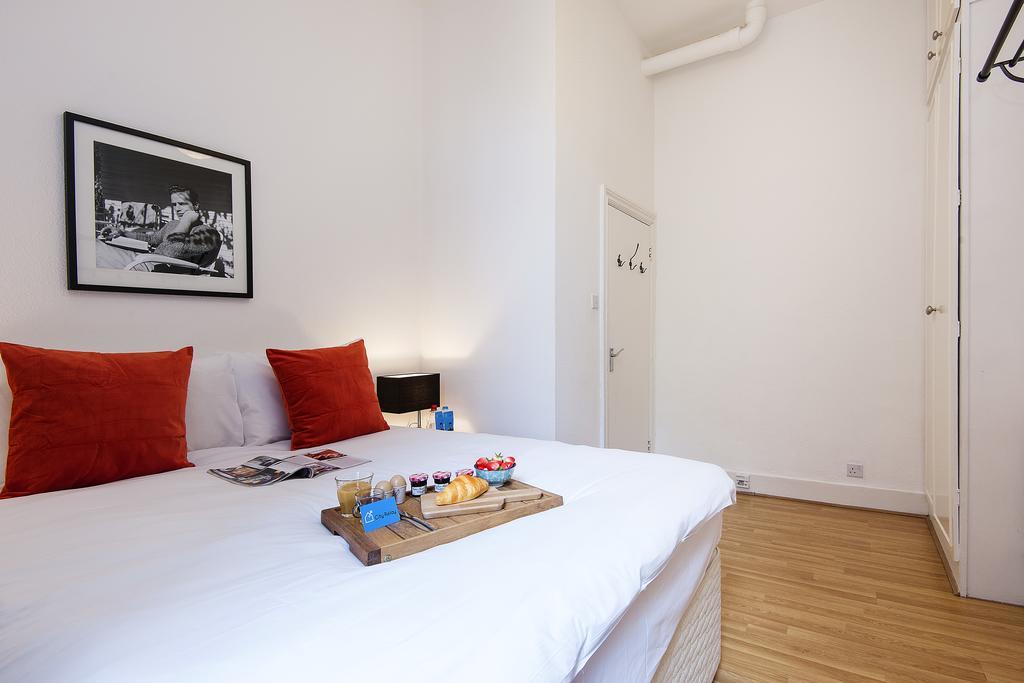 Apartment The Earls Court Townhouse London