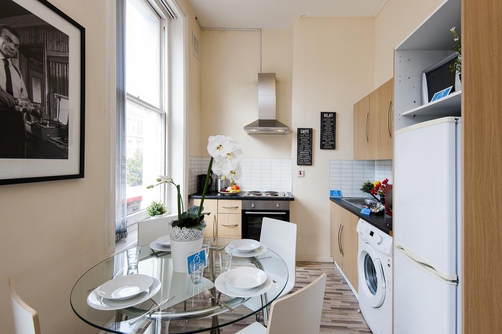 The Earls Court Townhouse Apartment London