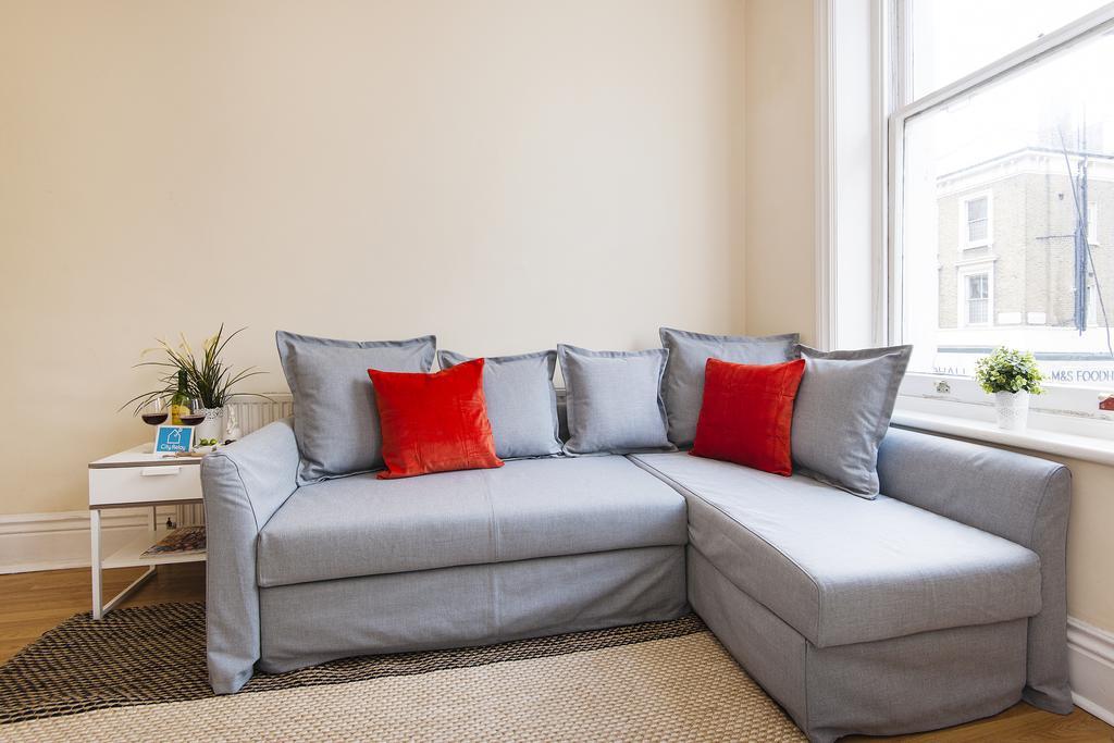 The Earls Court Townhouse Apartment London
