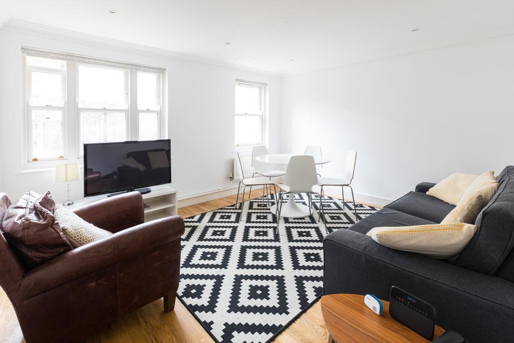 Earls Court Apartment London