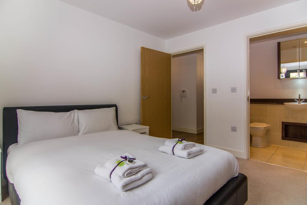 Pelican Wharf Apartment *