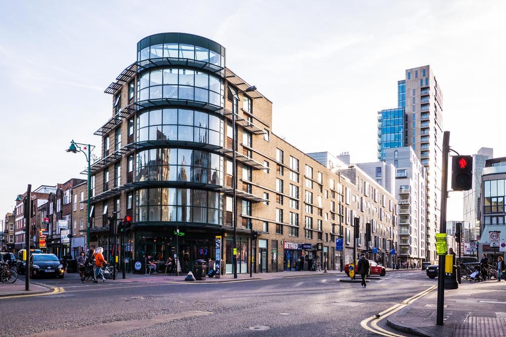 D8 House Apartment London