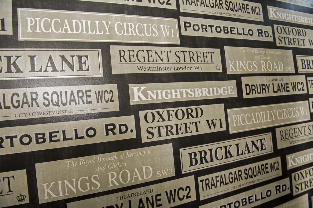 Guest house Monopoly Accommodations London