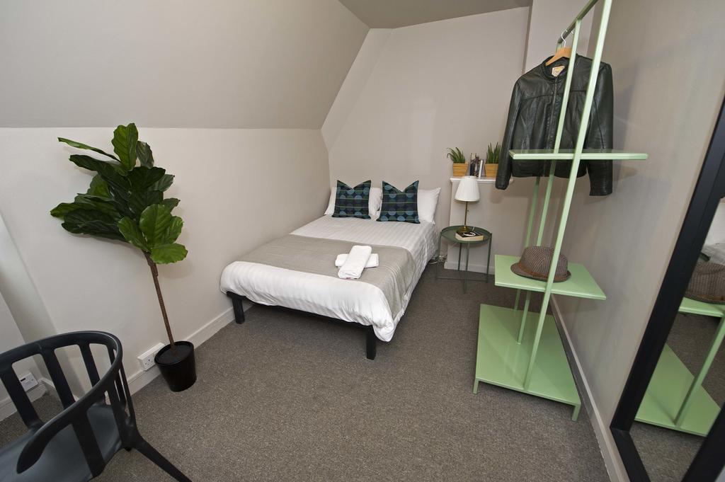 Monopoly Accommodations Guest house London