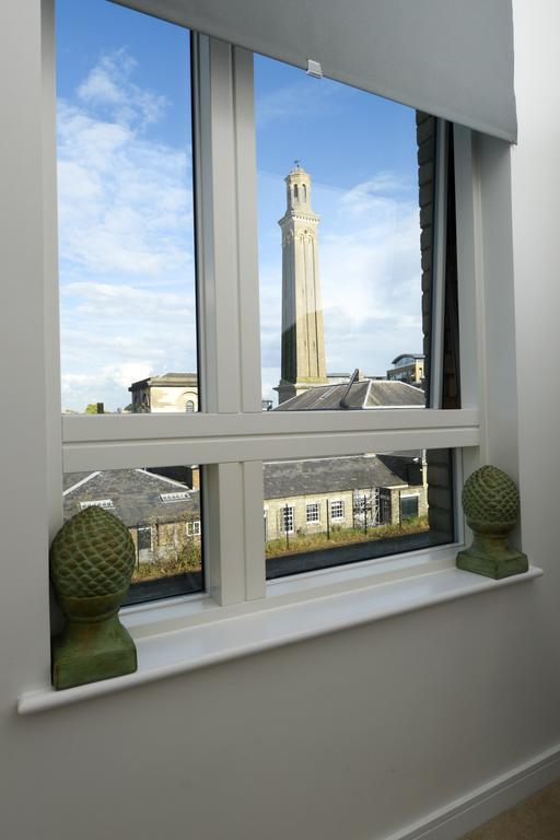 Grand Apartments Kew Gardens *