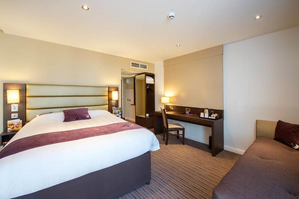 Hotel Premier - Aldgate 3*
