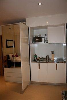 Aparthotel Nox West End Lane I London