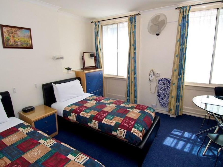 Hotel Hadleigh 3*