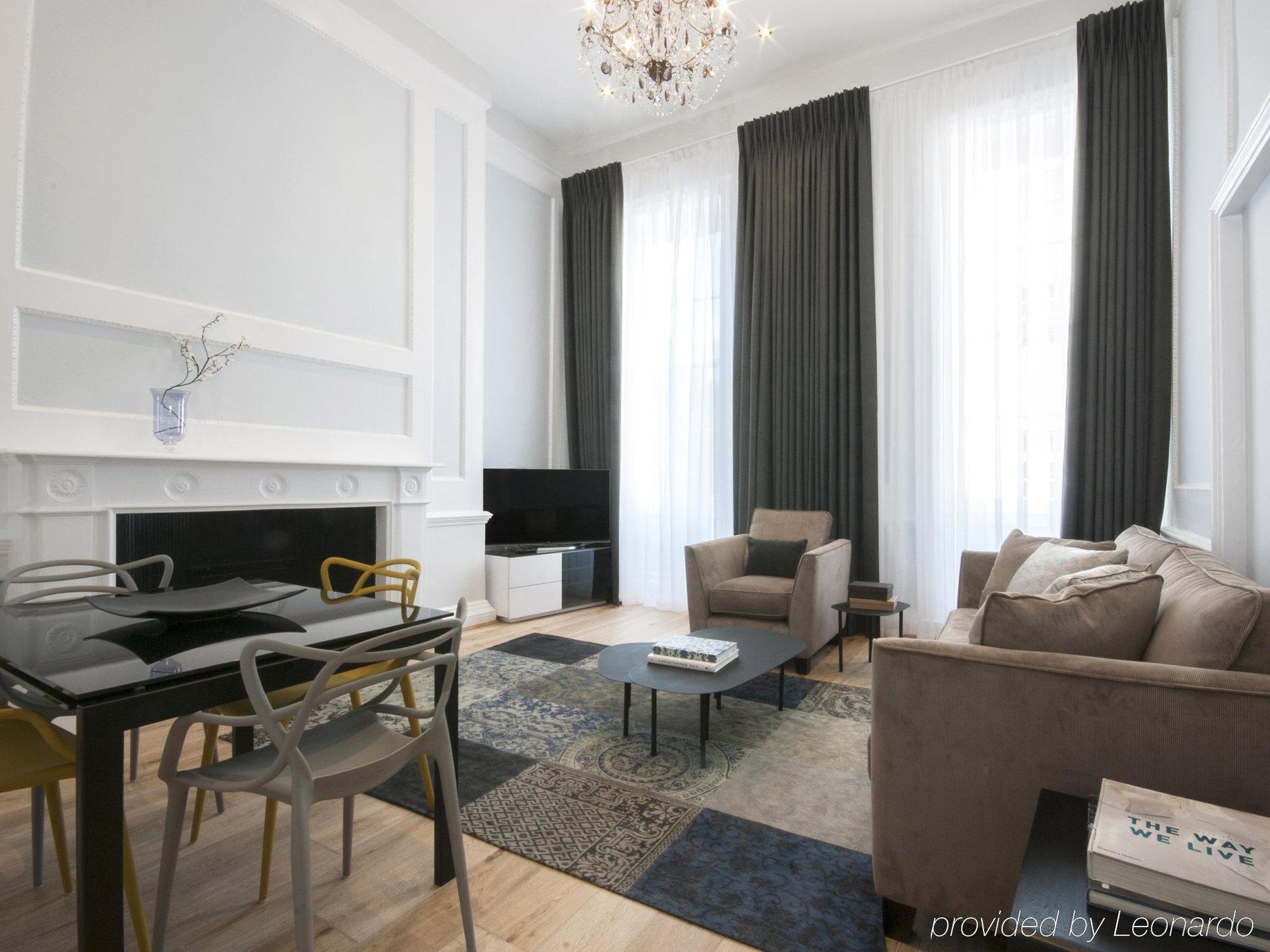 17 Hertford Street Aparthotel Londra