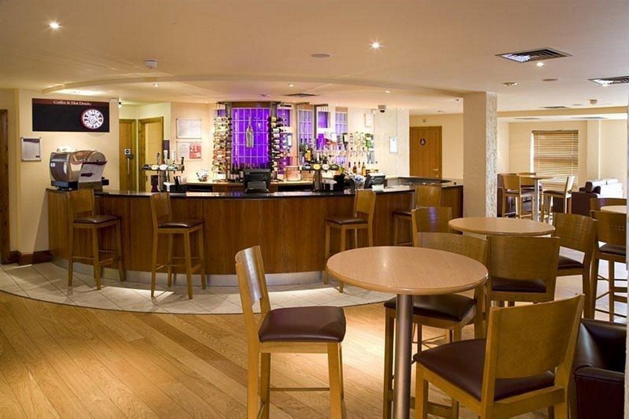 Premier Kew Bridge Hotel