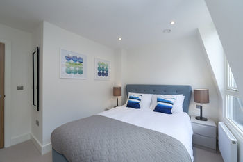 Premier Tower Bridge Apartment London