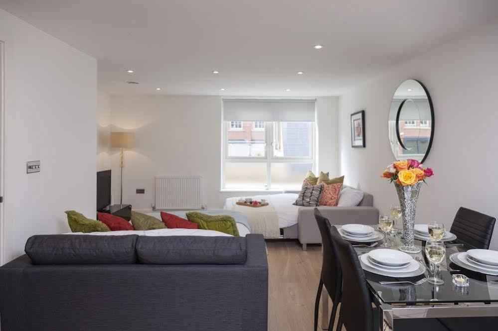 Premier Tower Bridge Apartment *