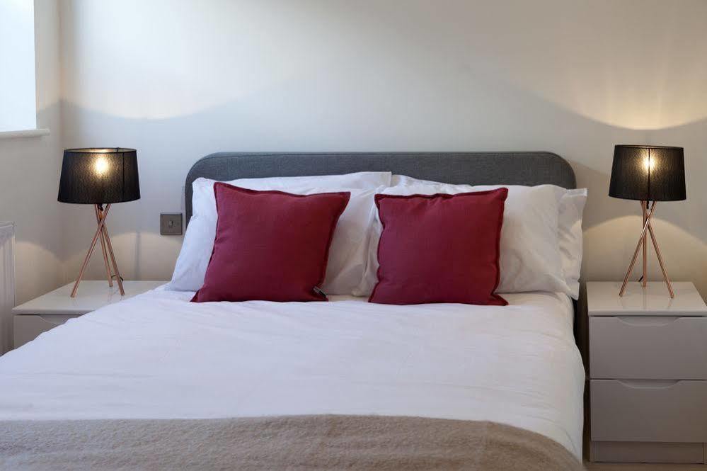 Premier Tower Bridge Apartment London